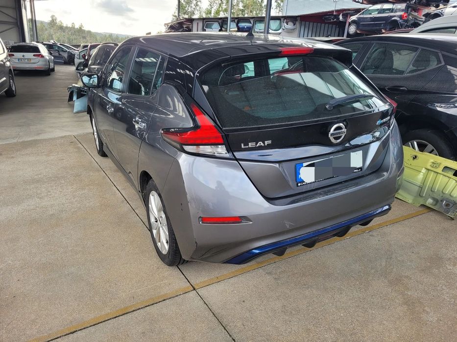 Nissan Leaf 2021 para peças