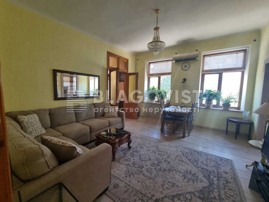 Михайлівська, 21