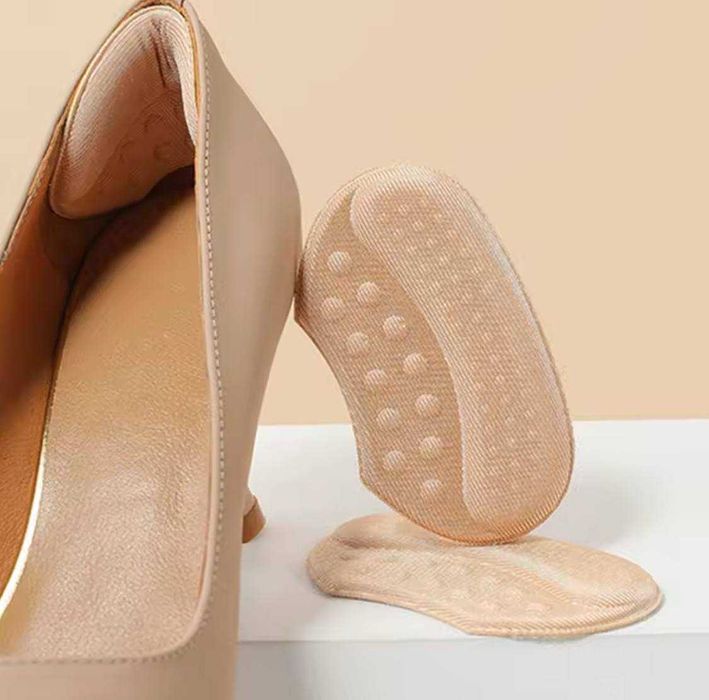 WKLEJANE ZAPIĘTKI piankowe do butów wkładki na obtarcia pięt 2szt