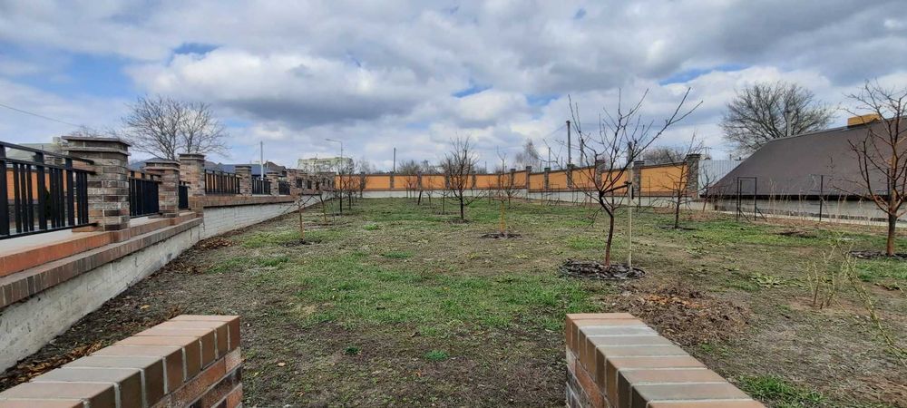 Продам ділянку 10 соток в престижному районі