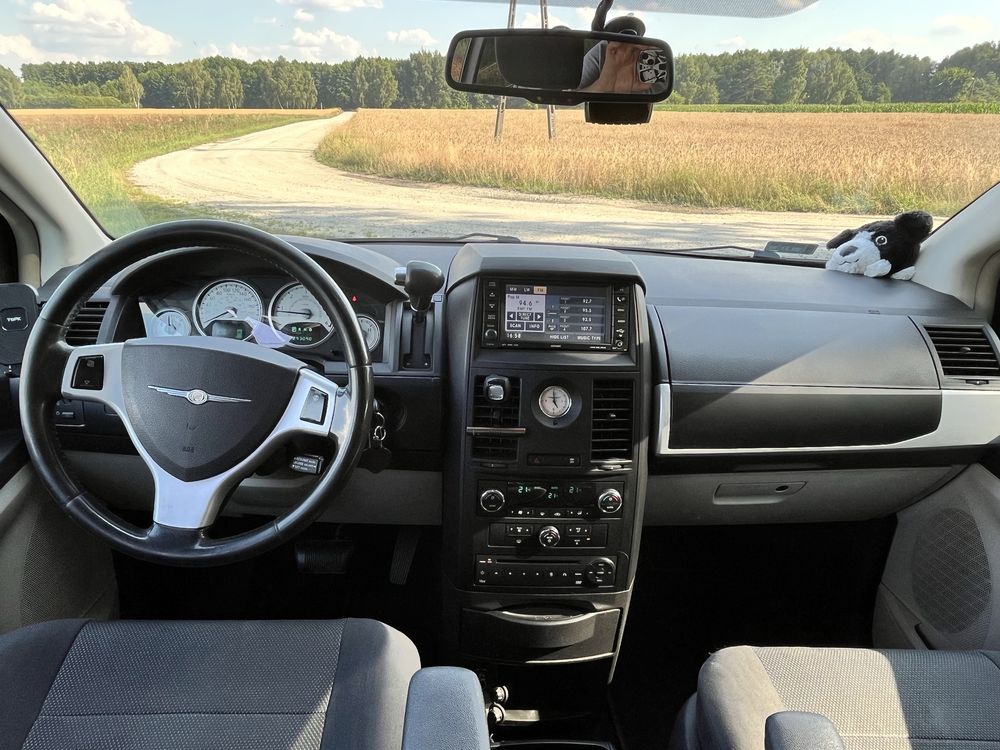 Chrysler Grand Voyager Rodzinny Van
