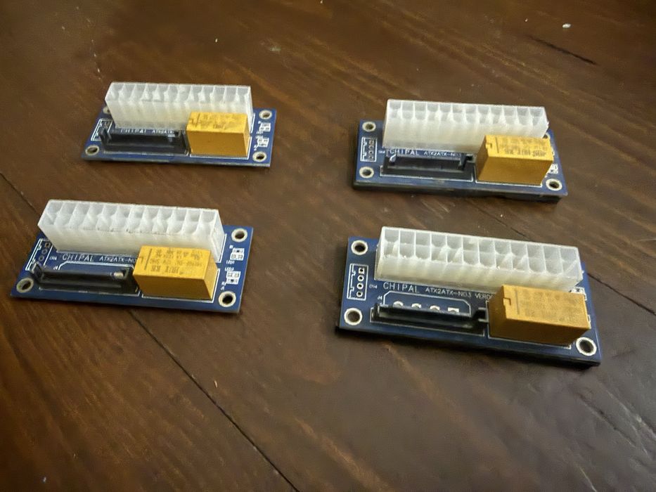 Синхронізатор блоків живлення ATX 24-pin to SATA