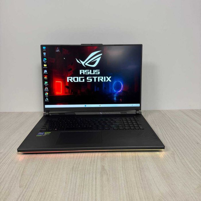 Asus ROG Strix G18 G814JZ 2K 240Hz i9-13980HX 32GB SSD 1TB RTX 4080