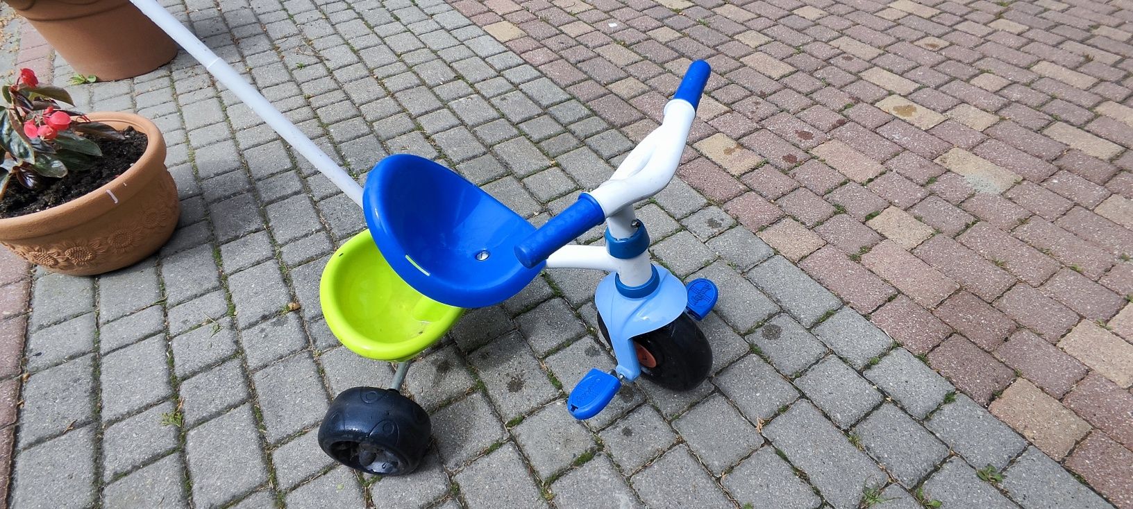 Rowerek dziecięcy trójkołowy smoby