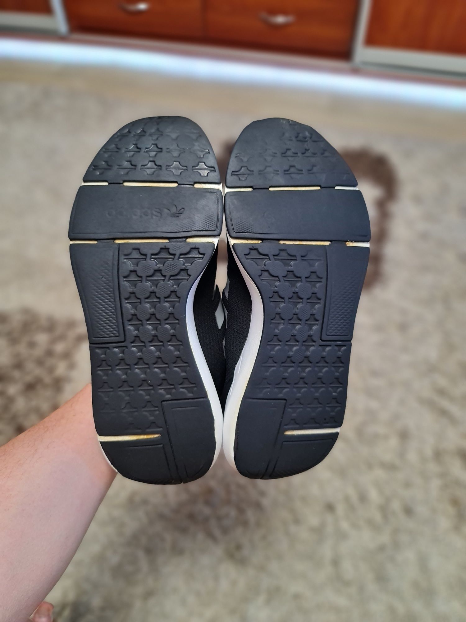 Оригинальные кроссовки Adidas Swift Run 22 40р. 25см.