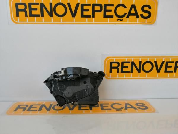 Fechadura / fecho porta frente direito TOYOTA Prius Hatchback (_W2_)