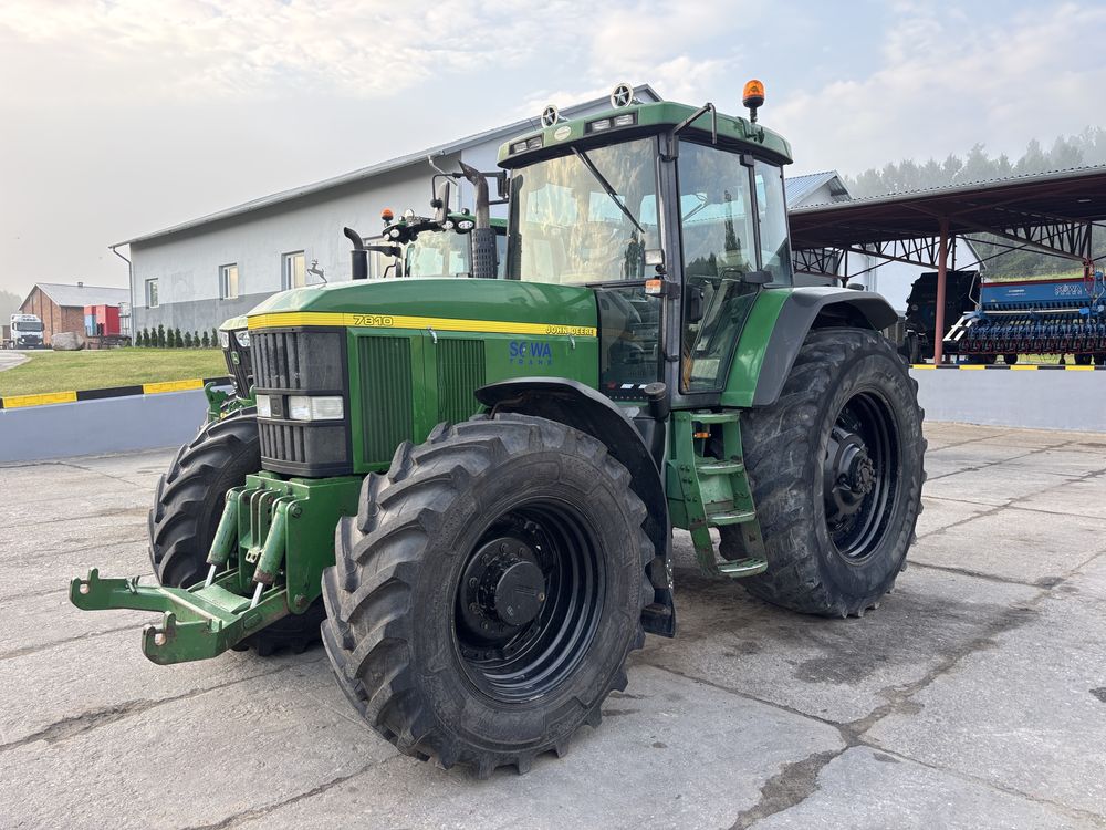 John deere 7810