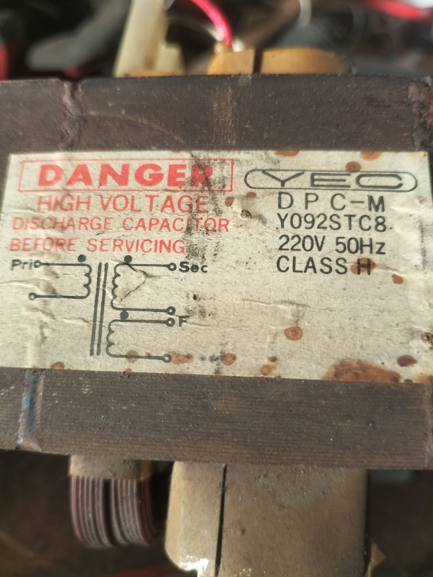 Transformator elektryczny