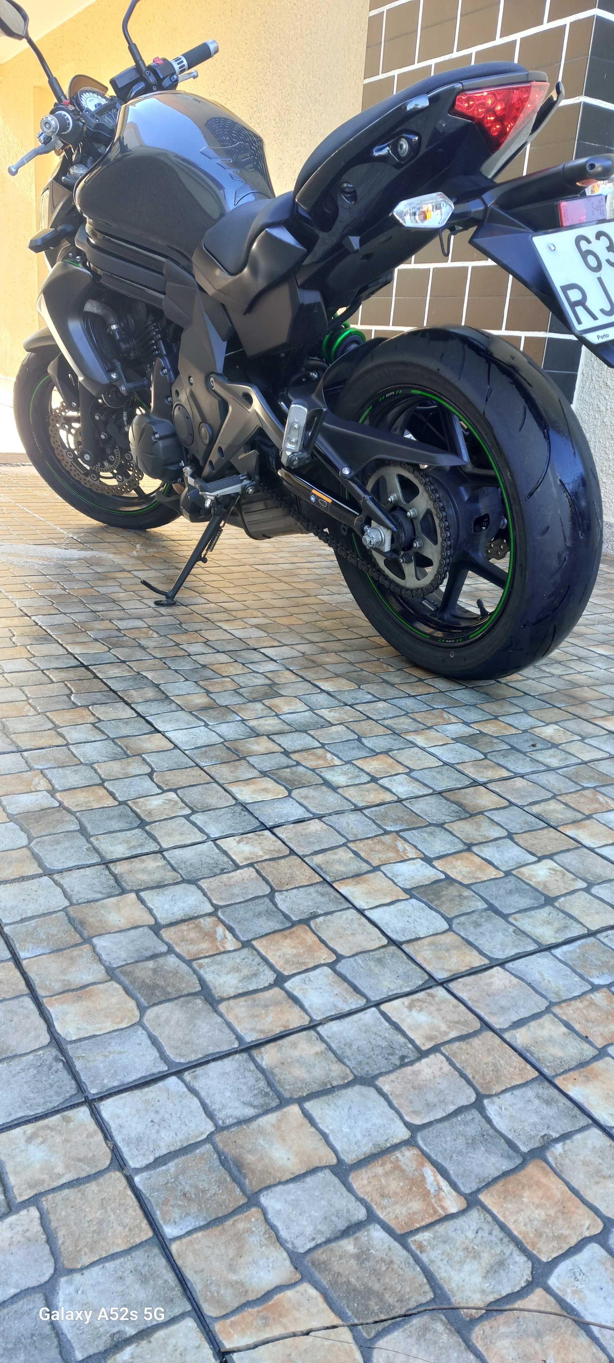 Moto Kawasaki er6n 650