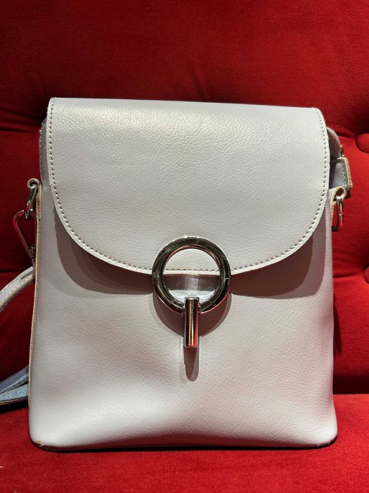 Блакитна сумка через плече, стильна, прямокутна, з довгим ремінцем