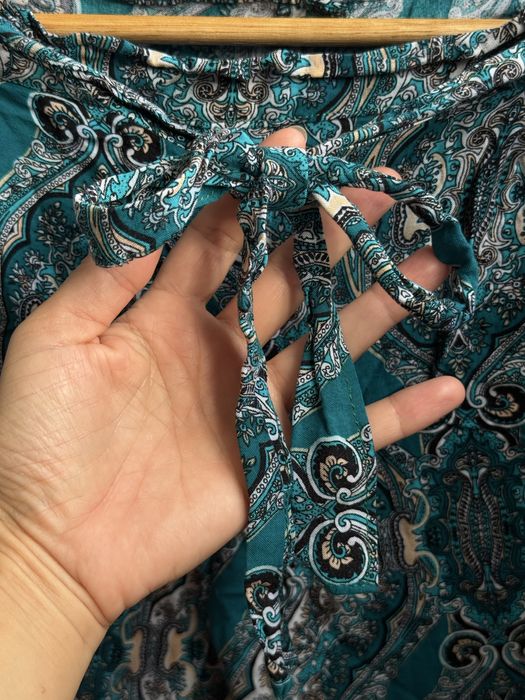 Безкоштовно бавовняні дві сукні і штани розміру С