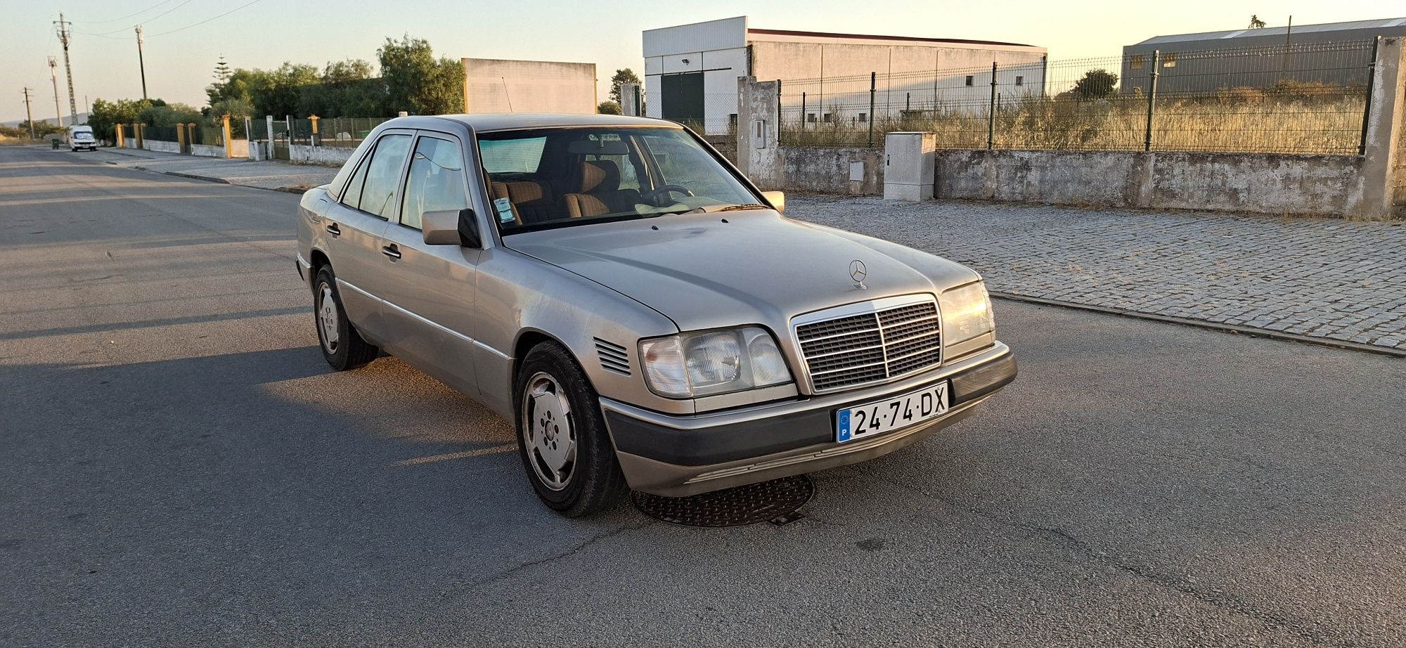 Mercedes-Benz E250 2.5  Turbodiesel