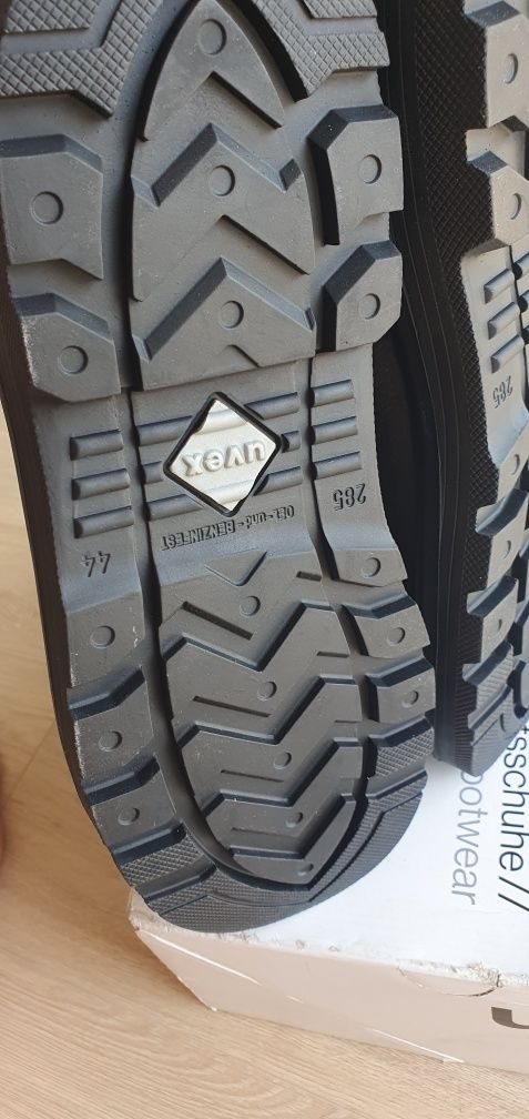 Buty UVEX spawalnicze