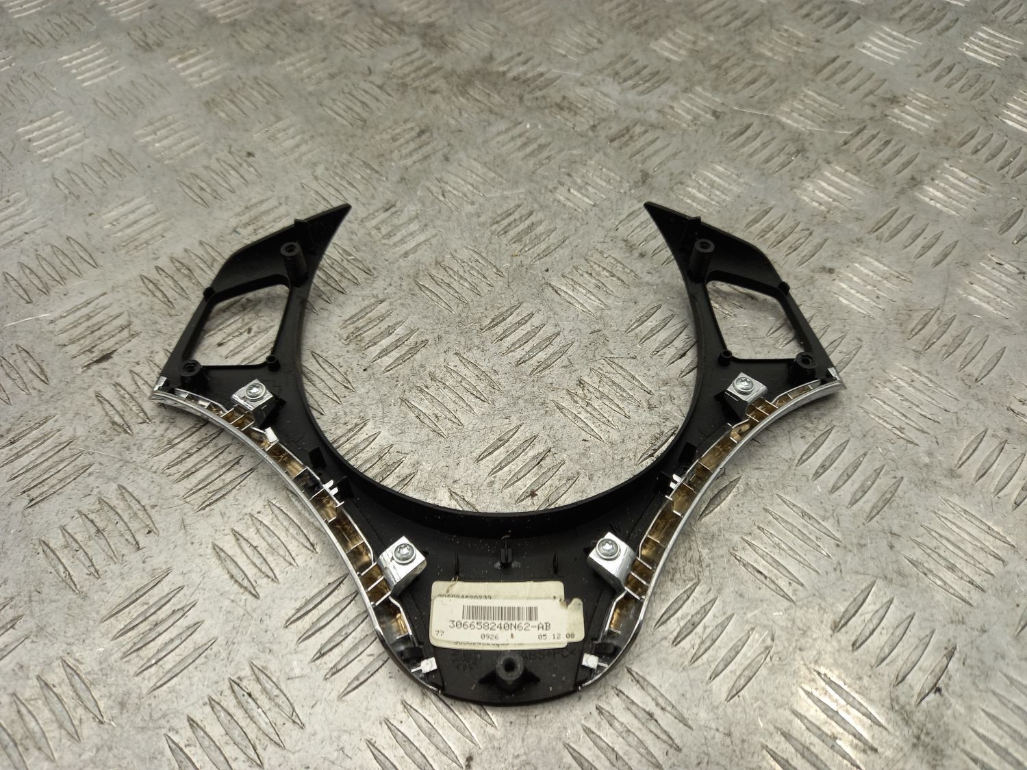 Декоративная накладка руля 32306783048 для BMW 3-серия E92 2006-2013