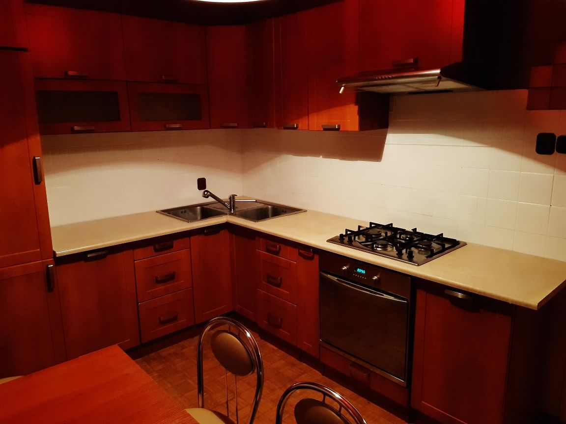 Kwatery noclegi hostel tanie nocowanie Tłuszcz blisko PKP