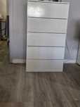 Comoda branca quarto