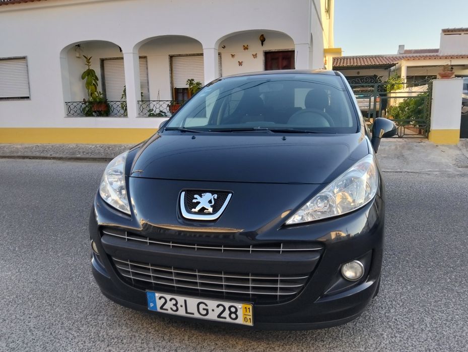 Peugeot 207 com 96.000 km