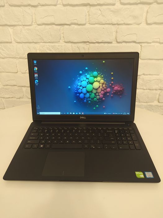 Dell Latitude 3500/15,6" FHD/i7-8565U/16Gb/256Gb/NVIDIA MX130