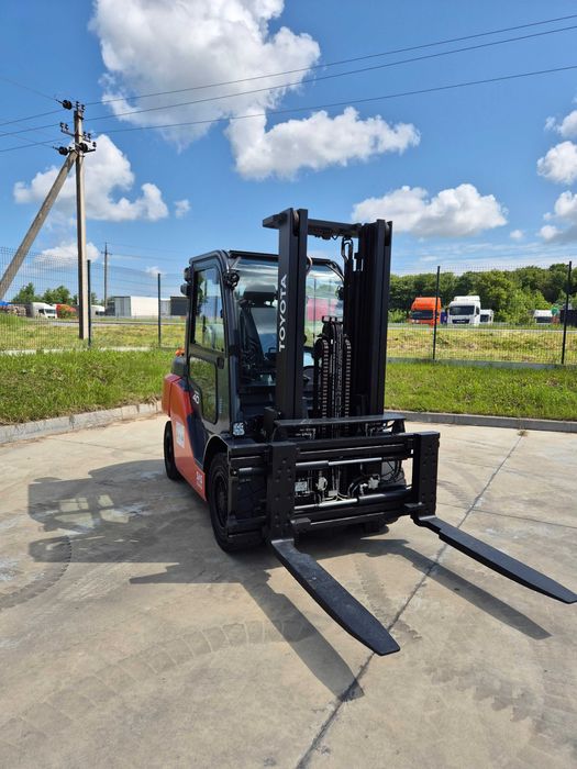 Навантажувач TOYOTA 8FG40N 4,5 тон 2016р.