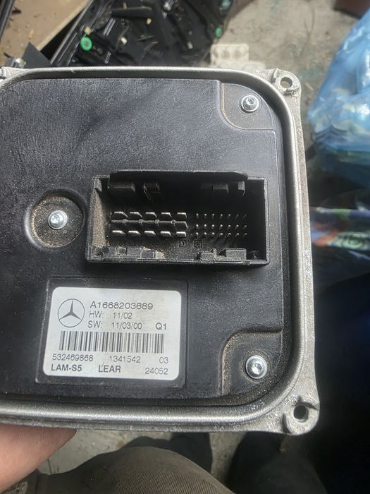 Moduł Przetwornica Lampy Świateł LED Mercedes W166 ML GLE W231 SL