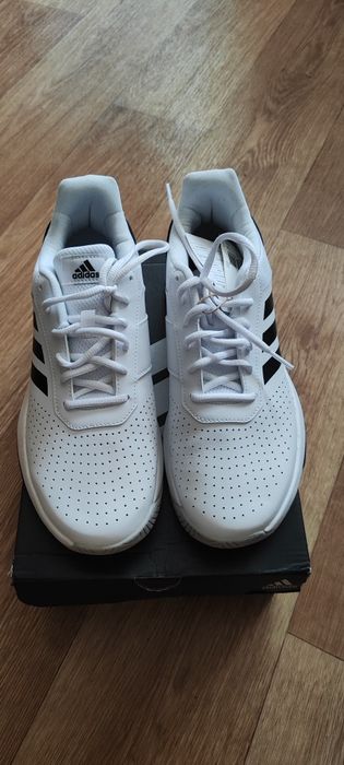 Кроссовки Adidas