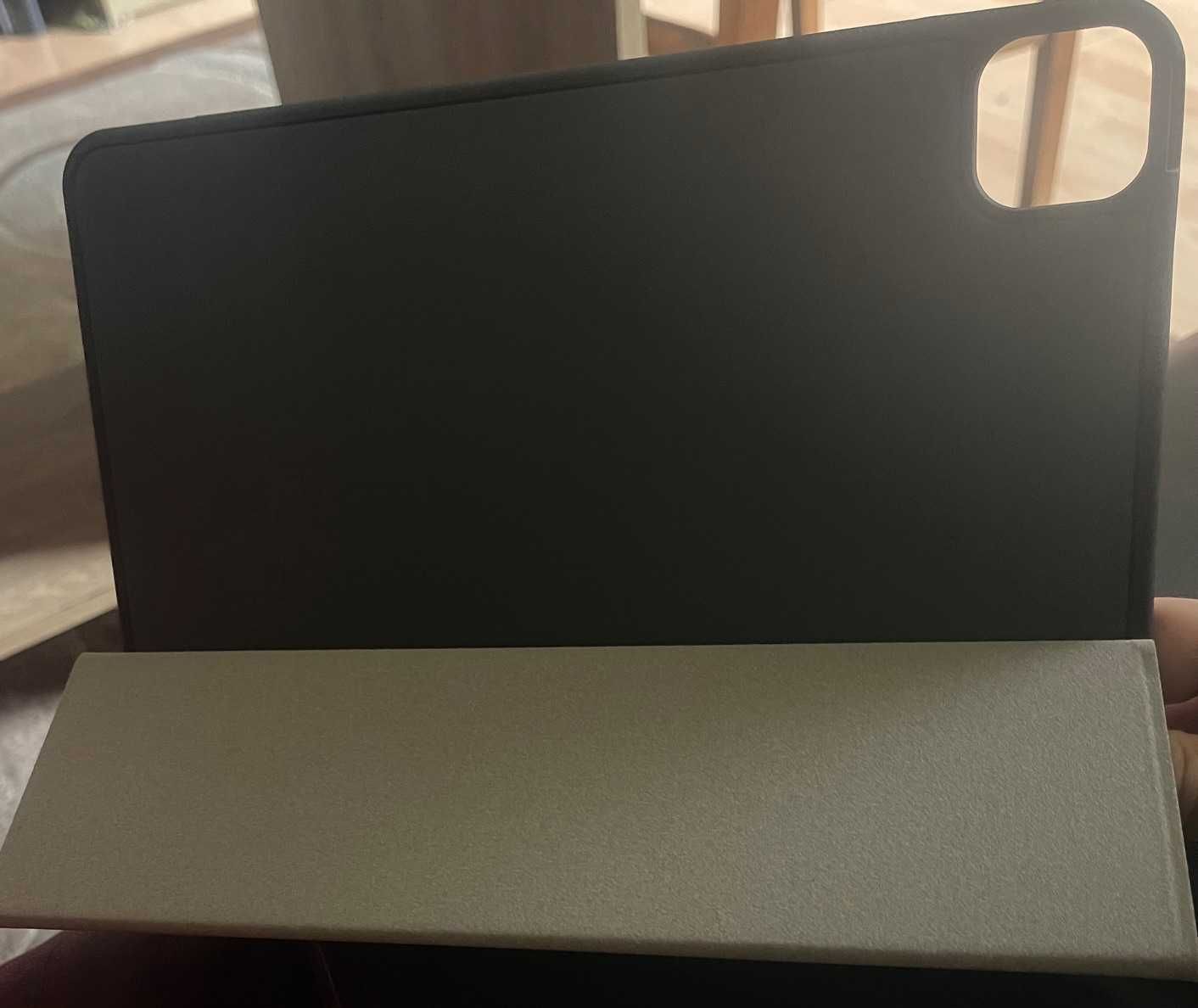 Etui z klapką iPad Pro 11" Magnetyczny Szary