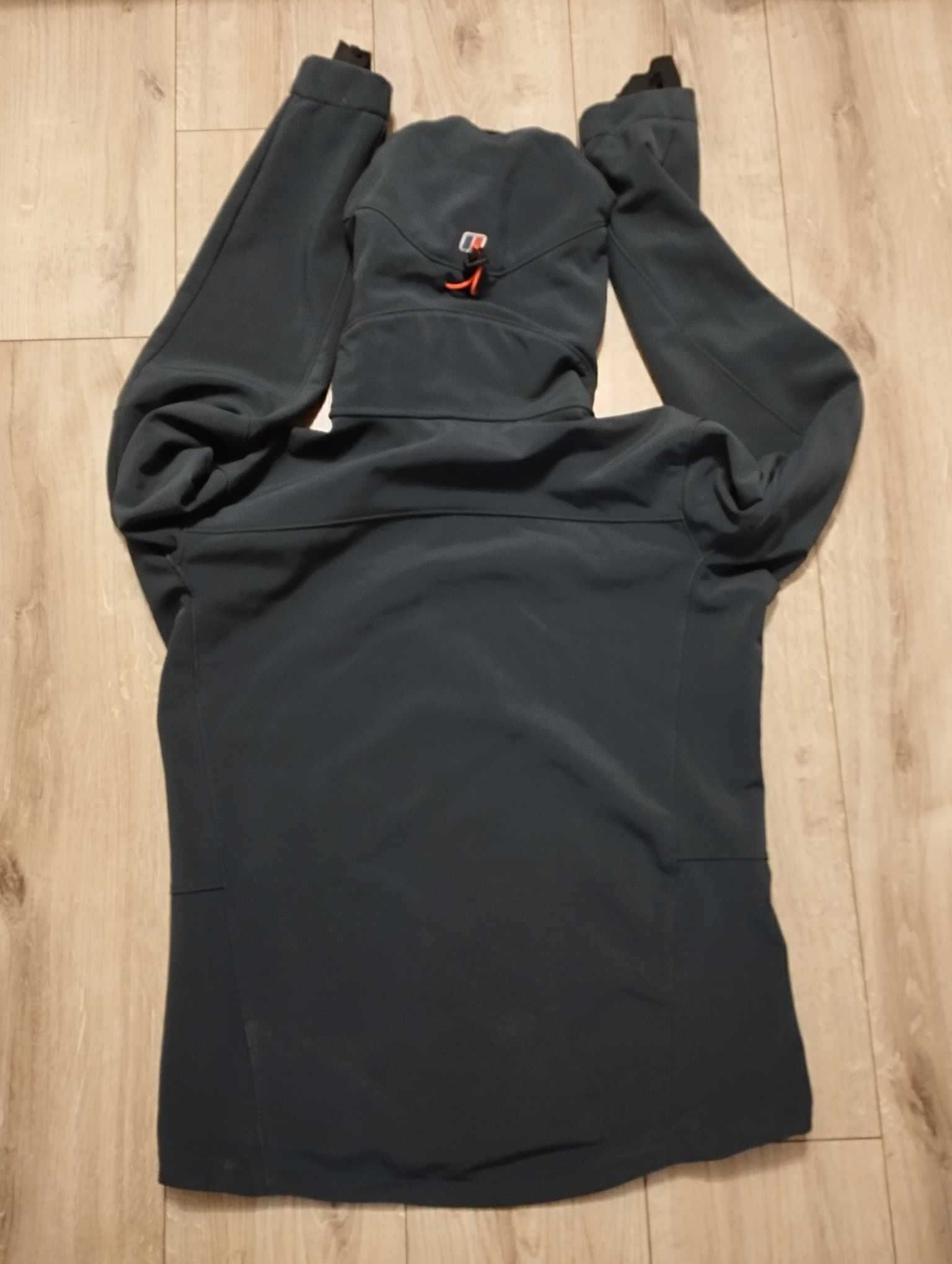 Berghaus Chaos mens Hooded Softshell jacket size S