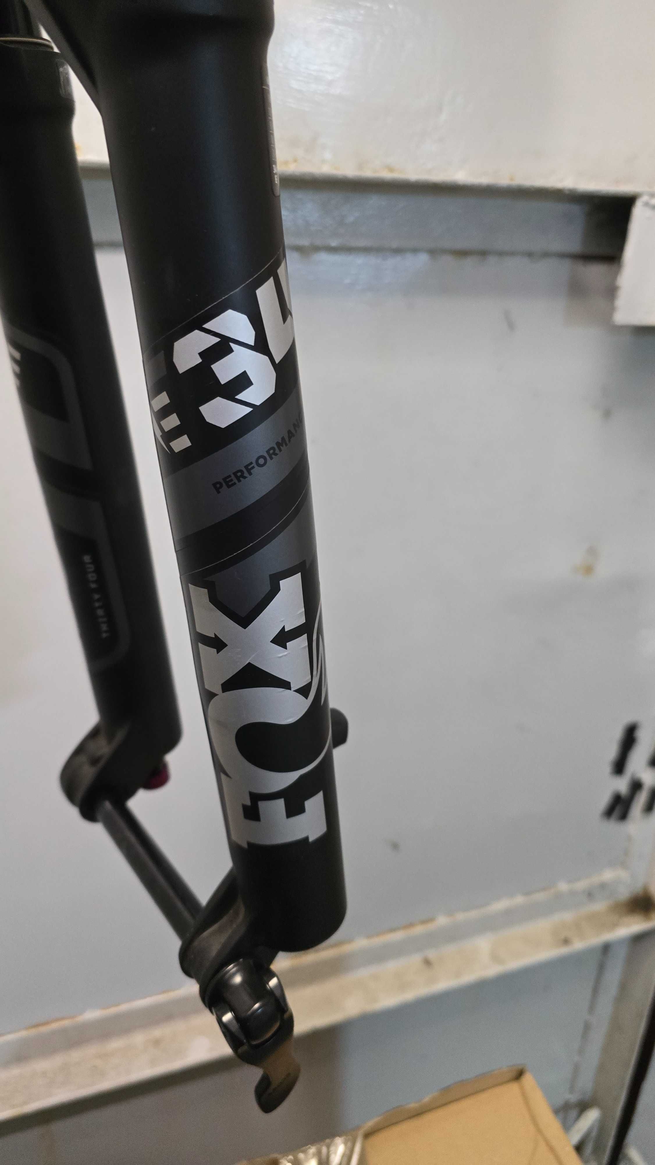 Amortyzator Fox 34 Performance grip nowy 27.5 140 bost ebike