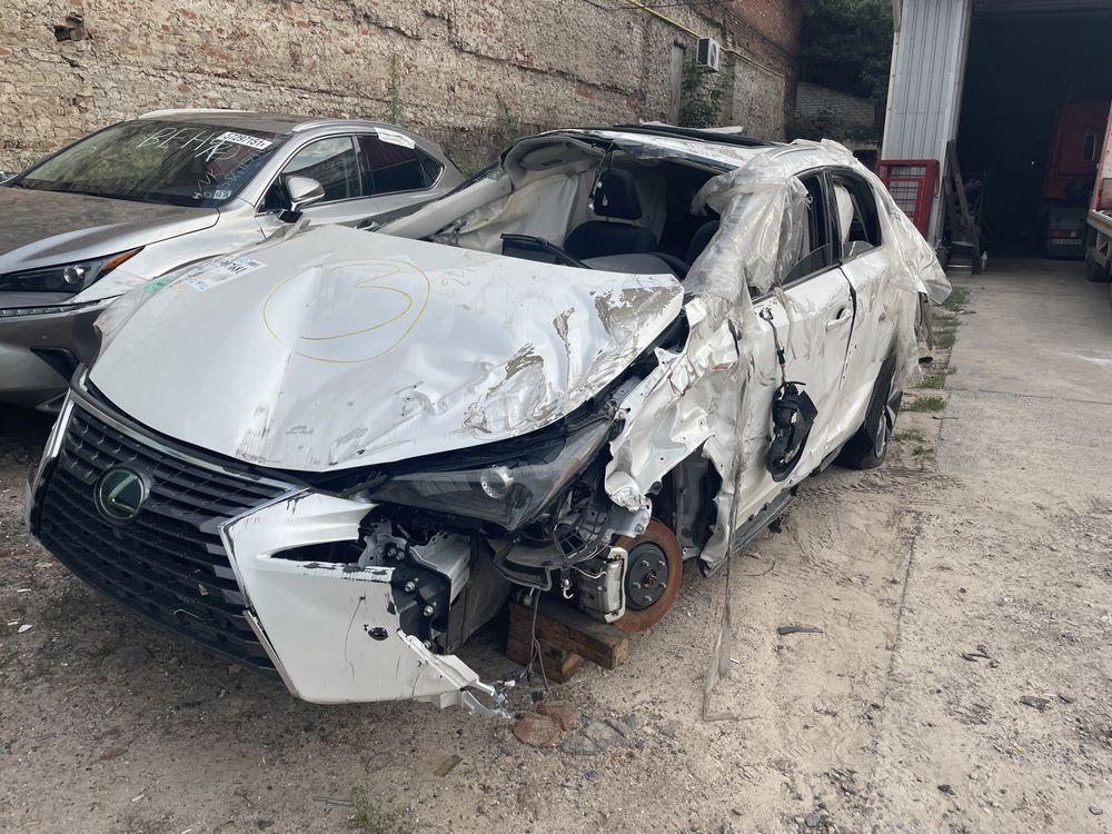 Lexus nx300 после ДТП