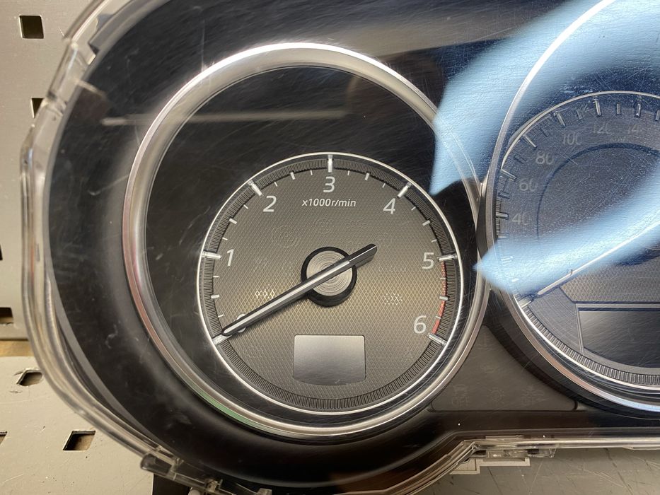 Щиток приборов спидометр панель приборов mazda 6 Європа G46M55430