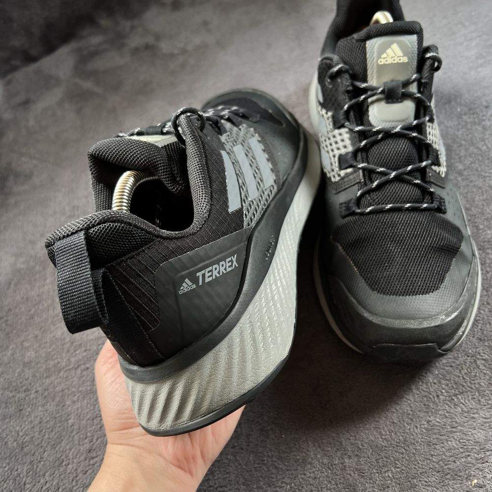 Чоловічі кросівки Adidas Terrex. P. 44.