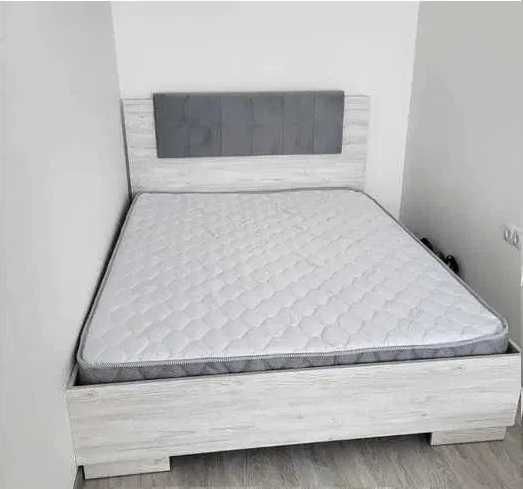 Кровать Вивиан с каркасом под матрас 160*200 см и мягким изголовьем
