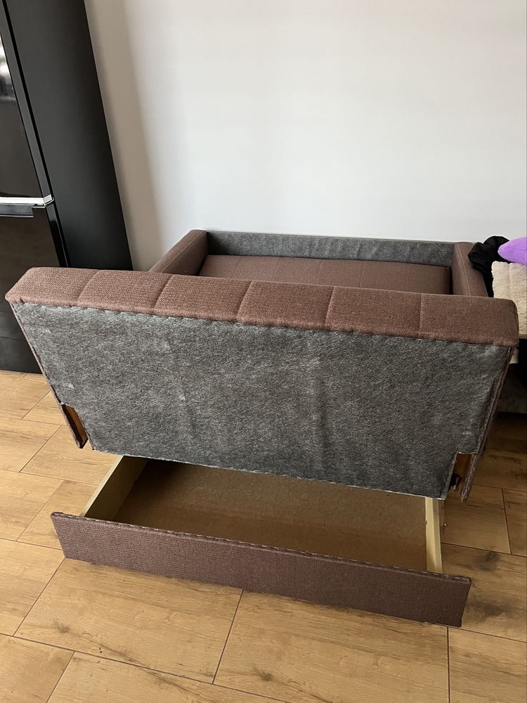 Sofa/Kanapa dla 2-os. Z funkcja spania