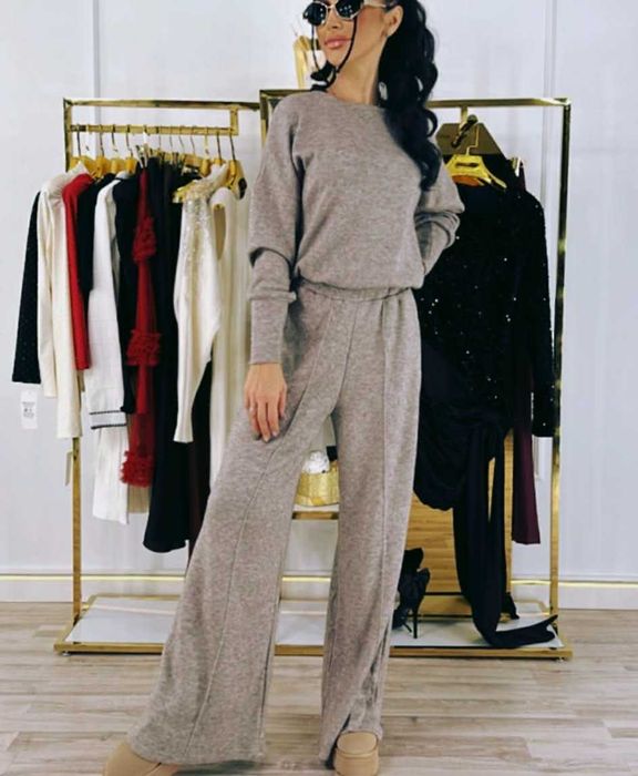 Komplet damski dresowy sweterkowy Basari