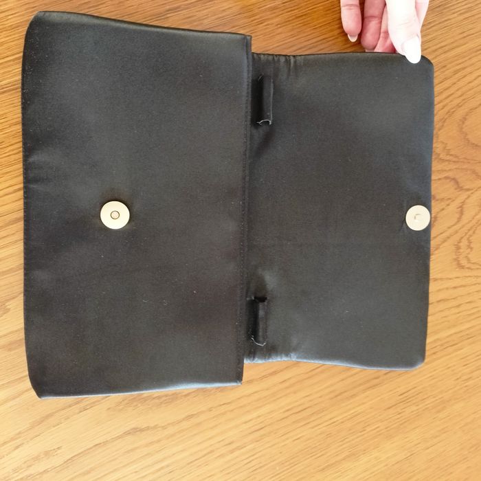 Elegancka czarna torebka,cyrkonie