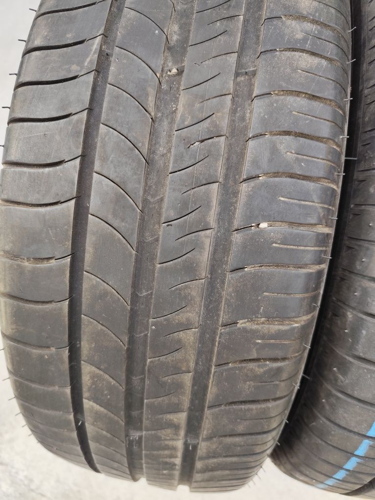 Pneus 215/60r16 Michelin ES 75% piso
