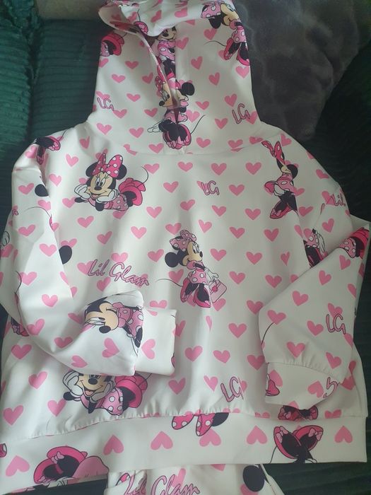 Piękny dres z Miki