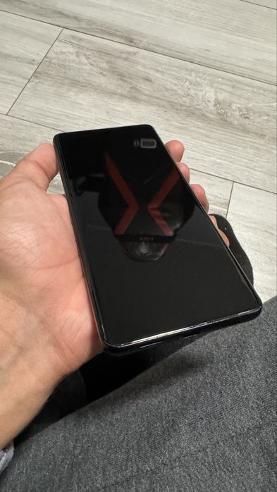 Samsung S21 Ultra 256/12Gb Czarny. Stan bardzo dobry. 5 etui i pudełko