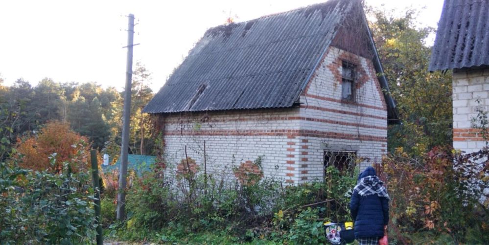 Продам дачну ділянку з будинком у Брюховичах