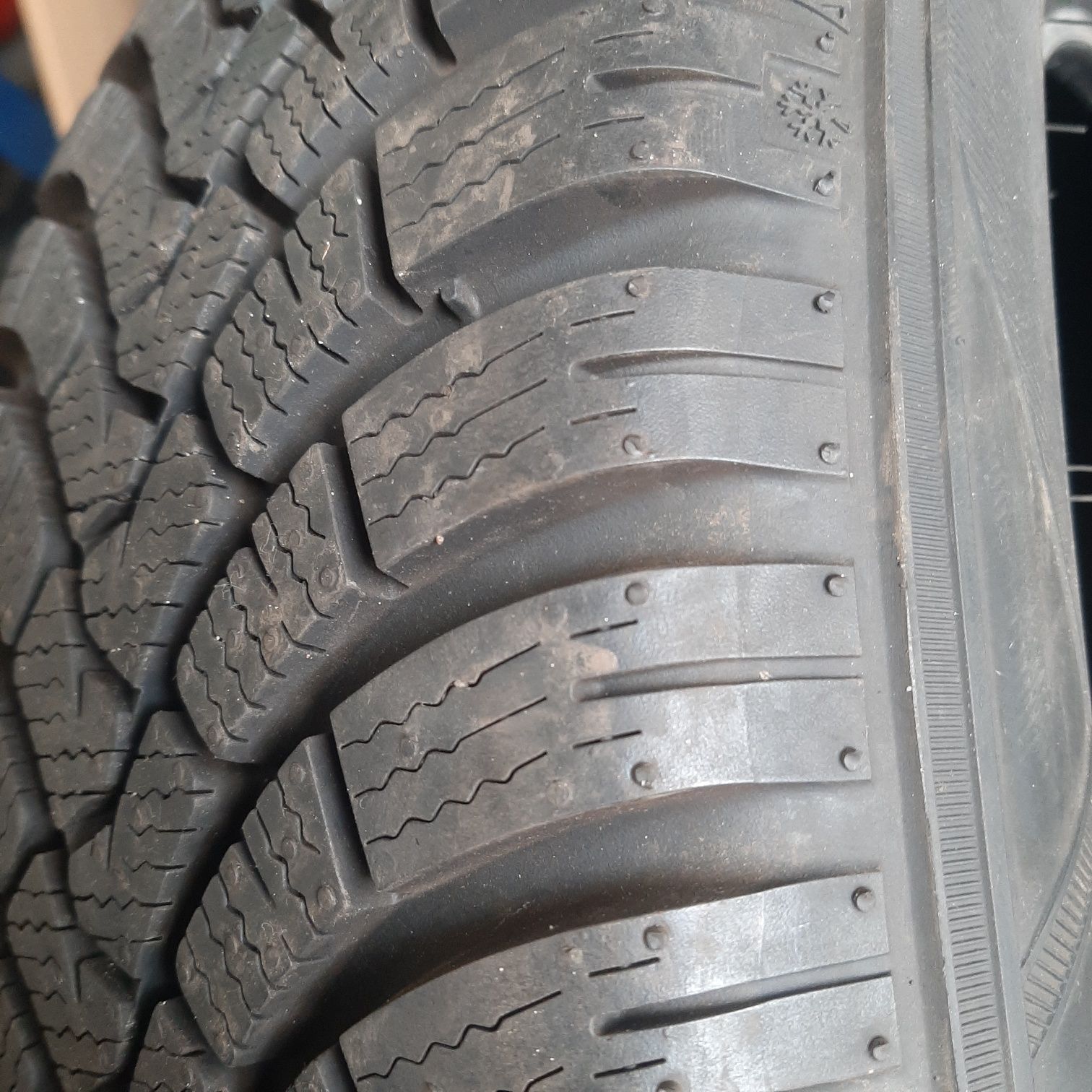 Opony Zimowe Falken 175/65R15 84T