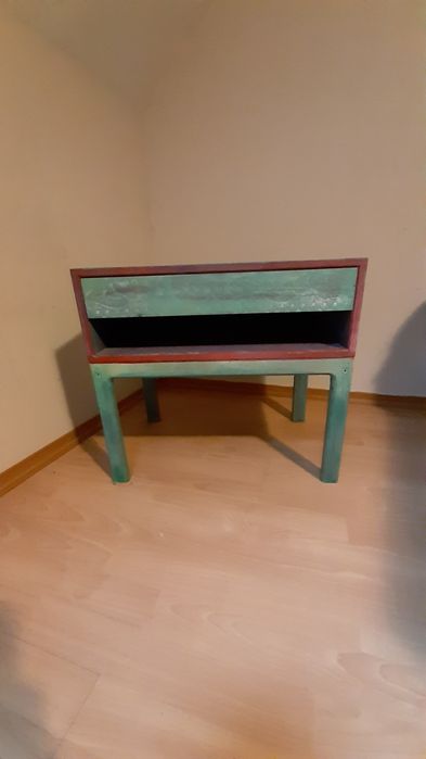 Szafka drewniana z szufladą