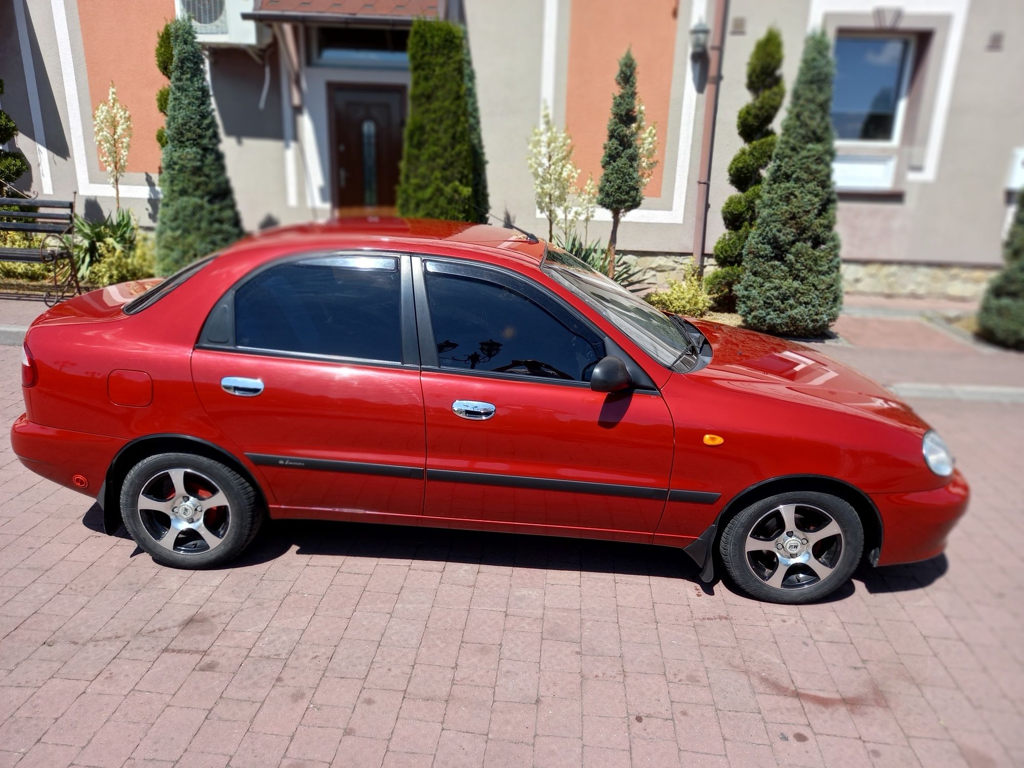Продається Daewo Lanos газ/бензин,прбіг 42т