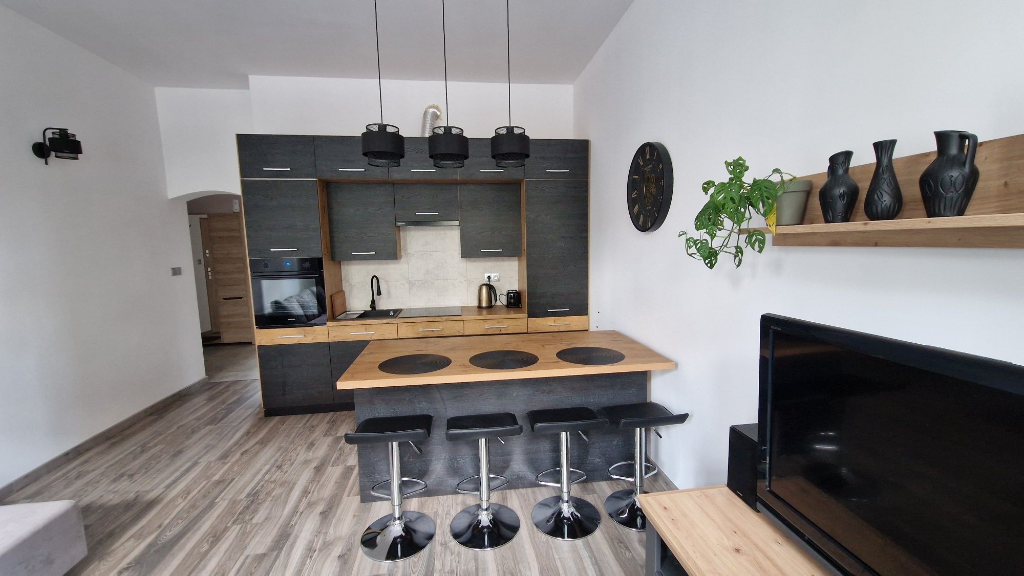 SŁAWA NOCLEG JEZIORO APARTAMENT- 3 pokoje w centrum Sławy dla 4-6 osób