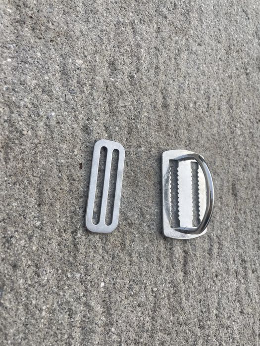 Vendo dois belt stoppers para mergulho
