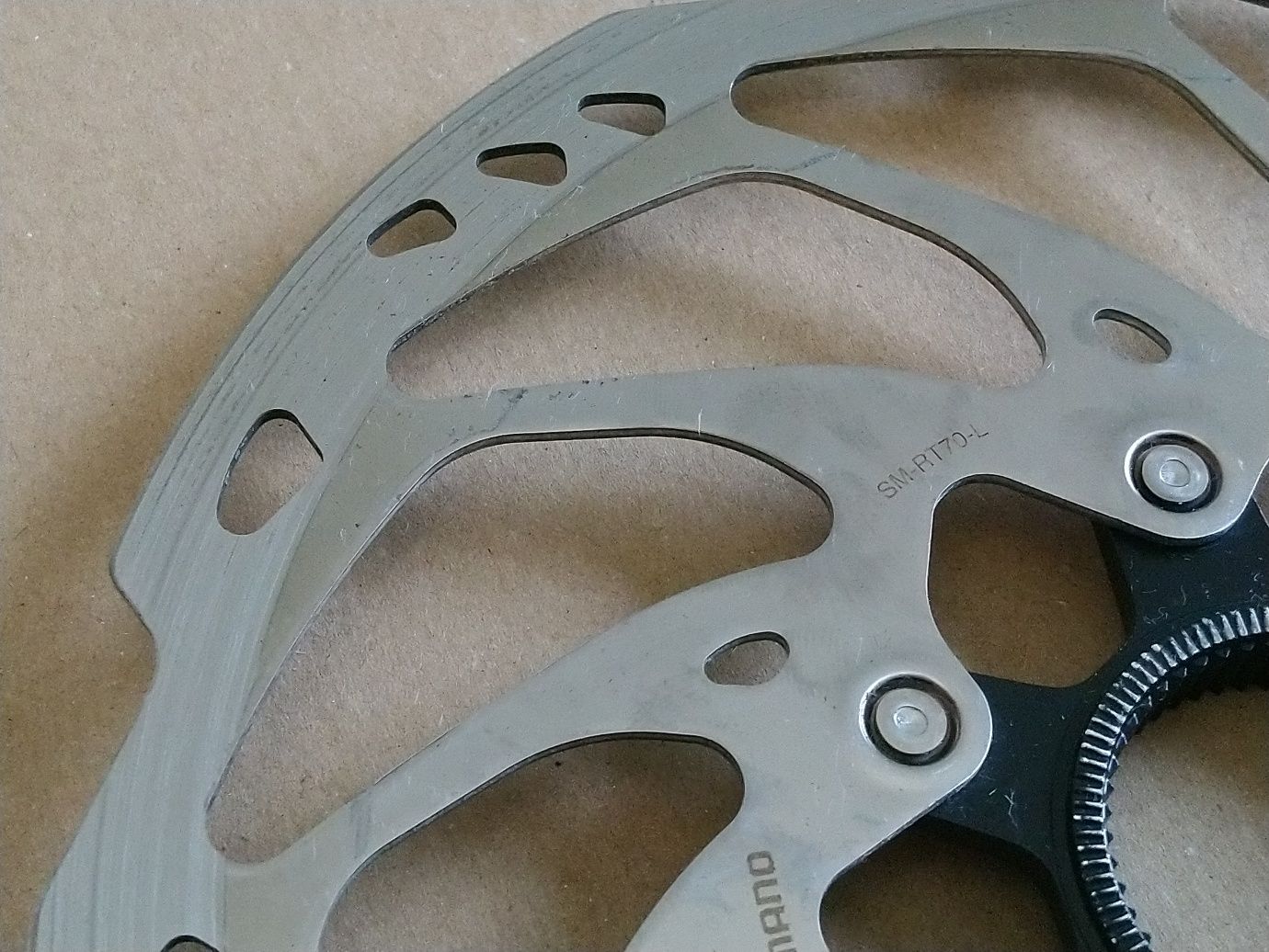 Tarcza Hamulcowa Shimano SLX SM-RT70 203mm Ice-Tech centerlock