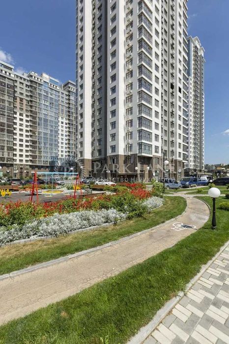 Продам квартиру в ЖК Новопечерські Липки,  Верхогляда 15