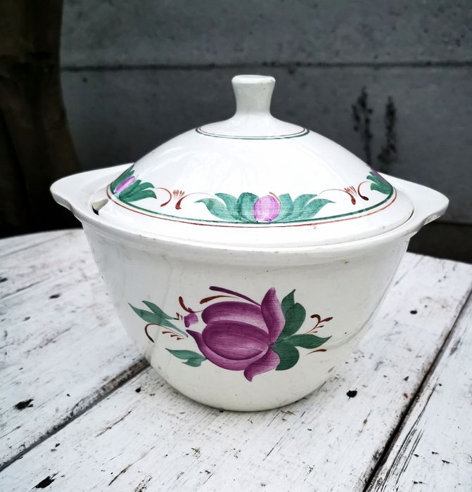 Супница, тарелки Буды