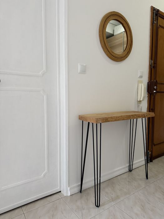 Aparador com espelho de hall de entrada!