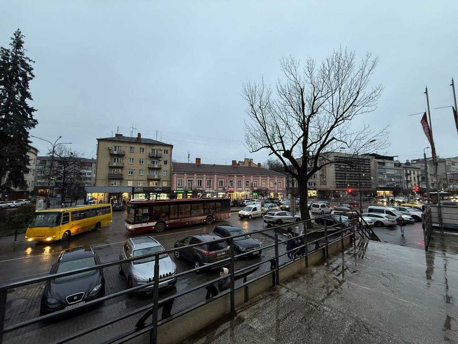 Продаж комерційного приміщення в самому центрі Івано-Франківська.
