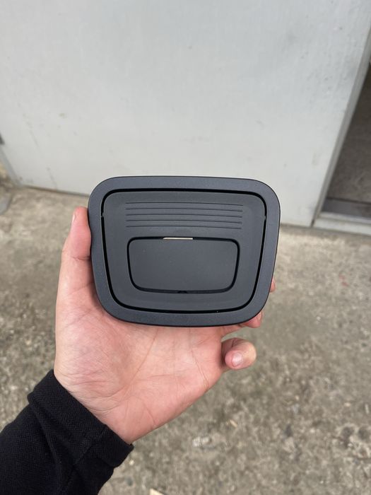 Mercedes EQE suv x294 ручка підлоги багажника